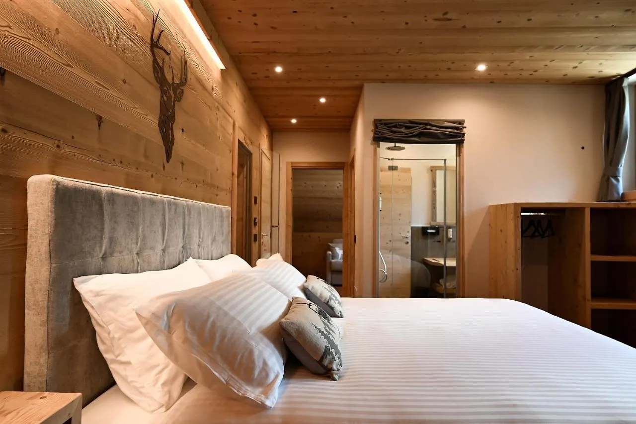Grey Castle Garni&Suite Ponte Di Legno